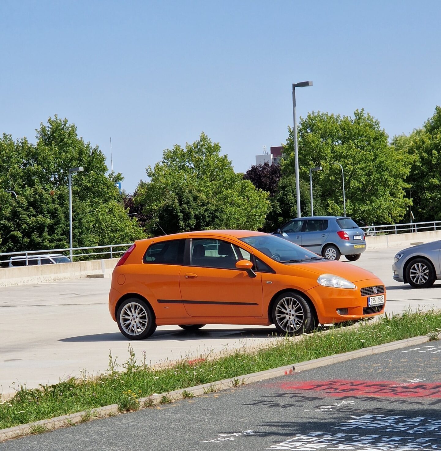 ORANJEFIAT-min